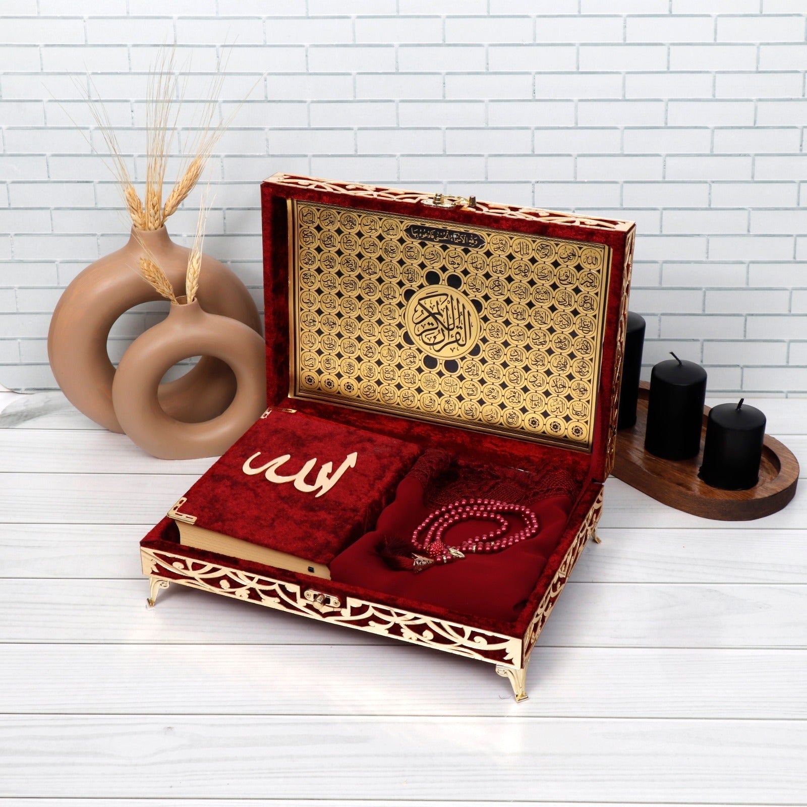 Elegante Geschenkbox mit Koran, Kopftuch & Tesbih